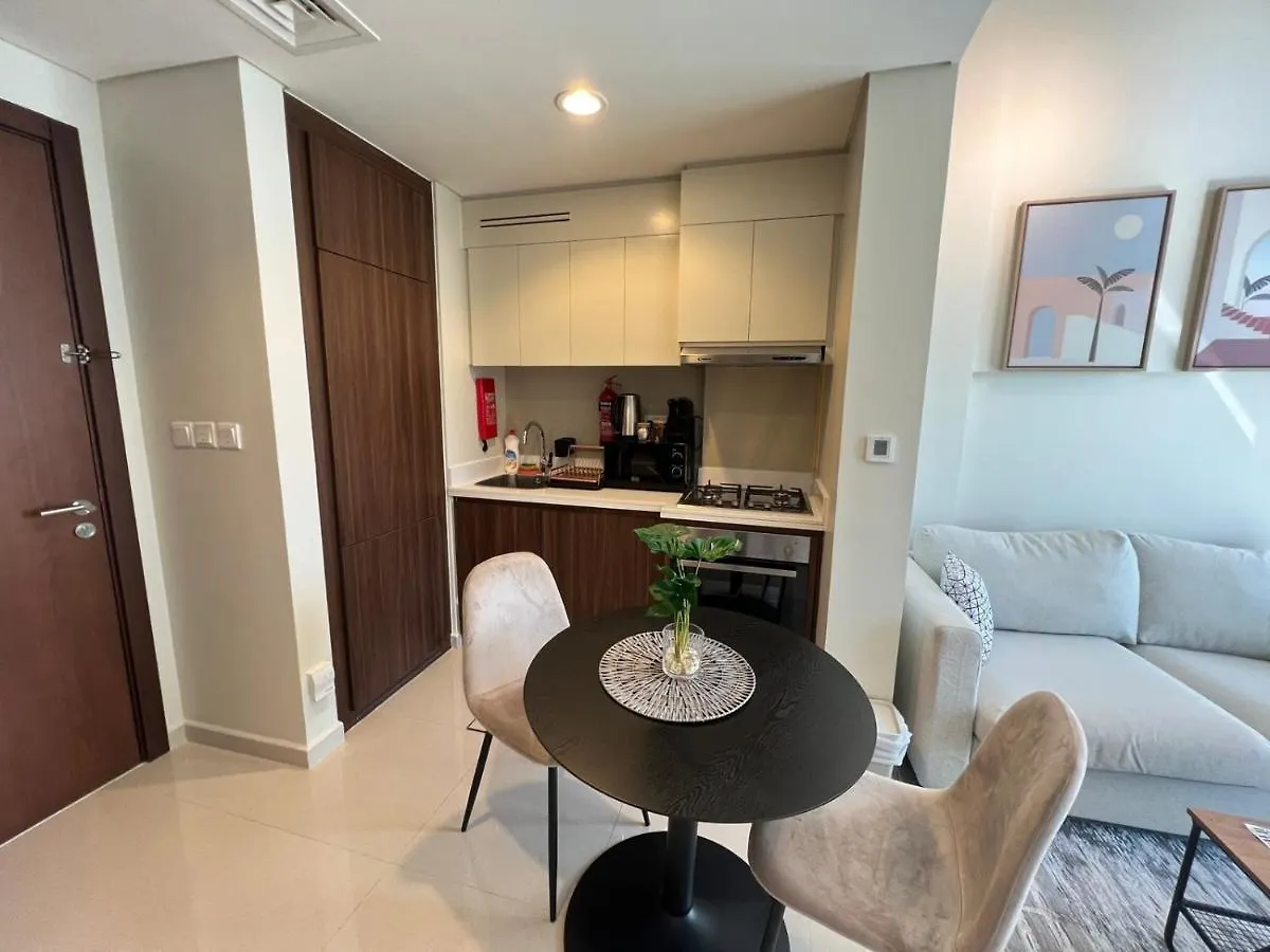 Cozy 1-Br With Beautiful Views Apartment Dubai
