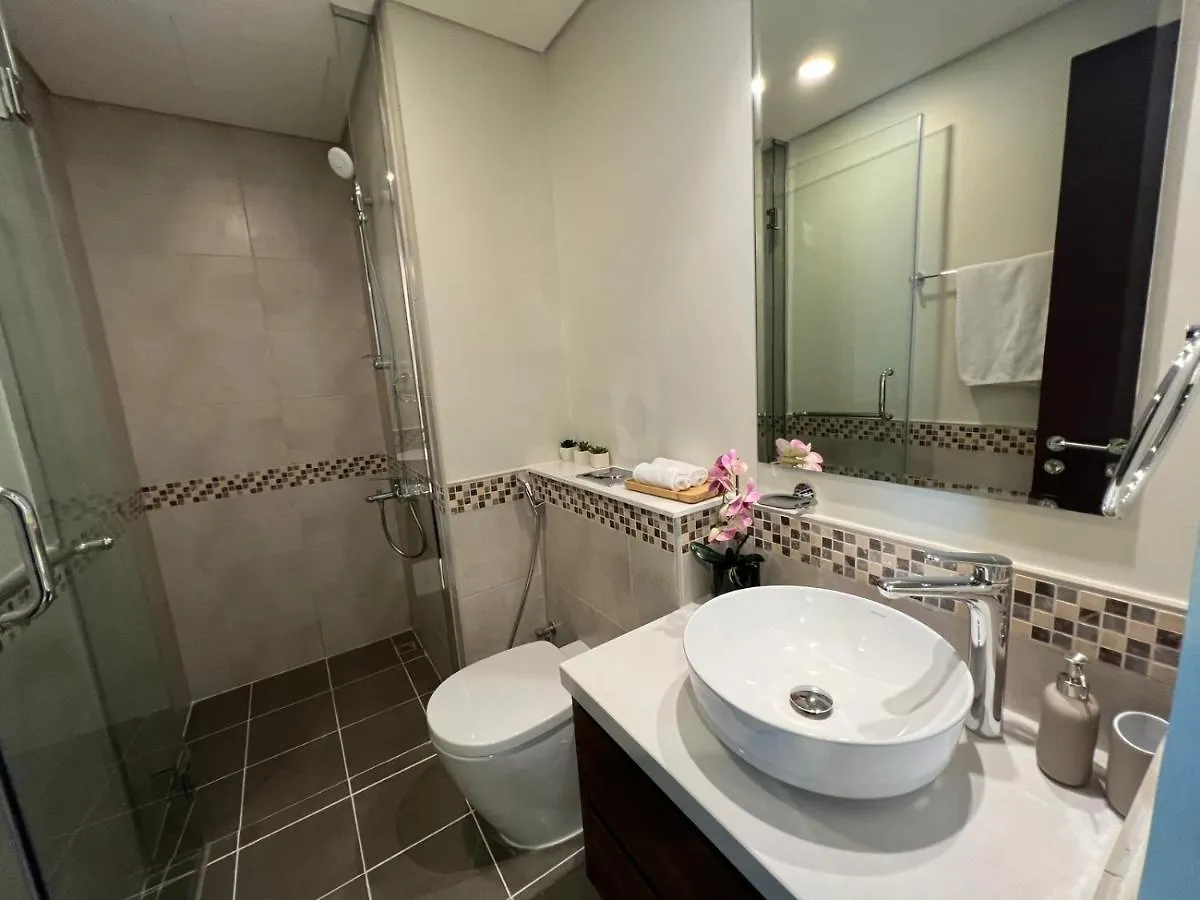 Cozy 1-Br With Beautiful Views Apartment Dubai